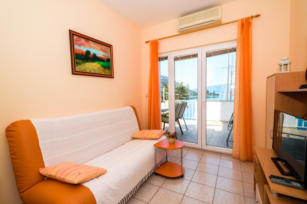 Apartments Galeb Блаце Екстер'єр фото