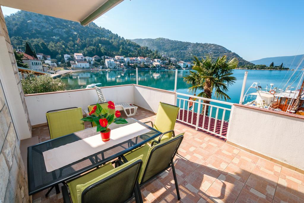 Apartments Galeb Блаце Екстер'єр фото