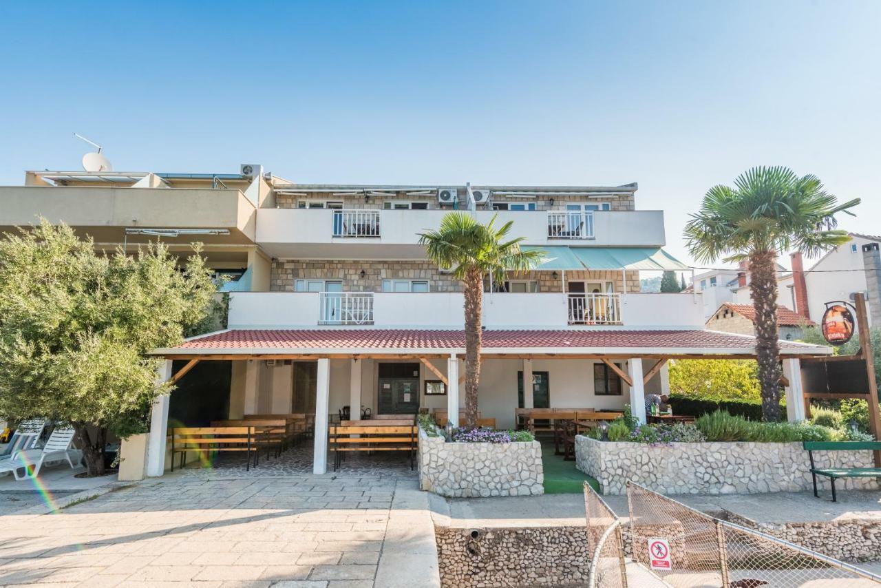 Apartments Galeb Блаце Екстер'єр фото